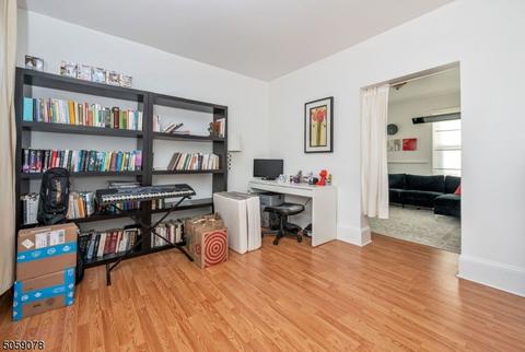 195 Spring Valley Rd, Paramus, NJ 07652 photo 5