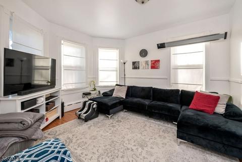 195 Spring Valley Rd, Paramus, NJ 07652 photo 6