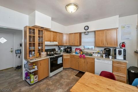 195 Spring Valley Rd, Paramus, NJ 07652 photo 7