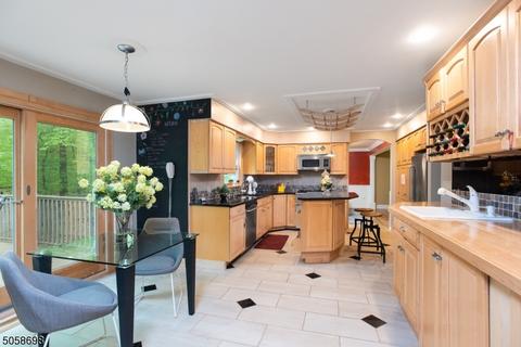 8 Angus Ln, Warren, NJ 07059 photo 9