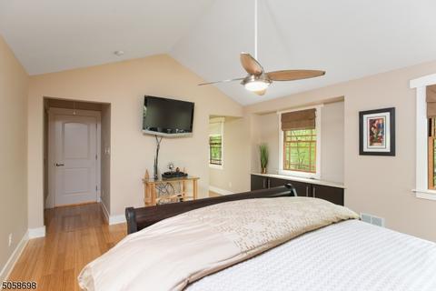 8 Angus Ln, Warren, NJ 07059 photo 17