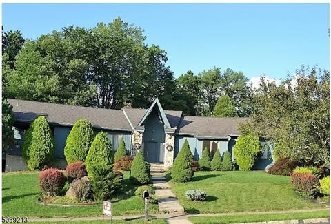 55 Teak Rd, Wayne, NJ 07470 photo 1