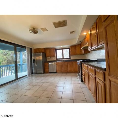 55 Teak Rd, Wayne, NJ 07470 photo 6