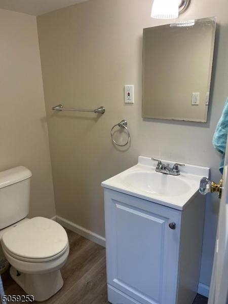 320 E 4th Ave, Roselle, NJ 07203 photo 2
