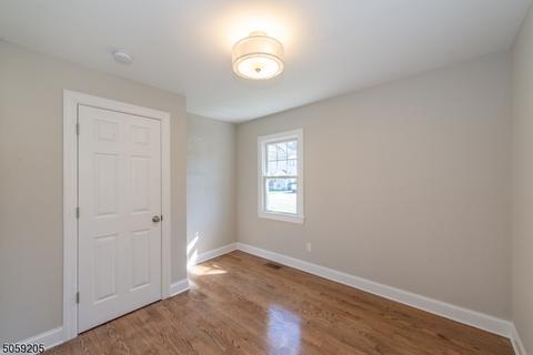 14 6th Ave, Wanaque Boro, NJ 07420 photo 11