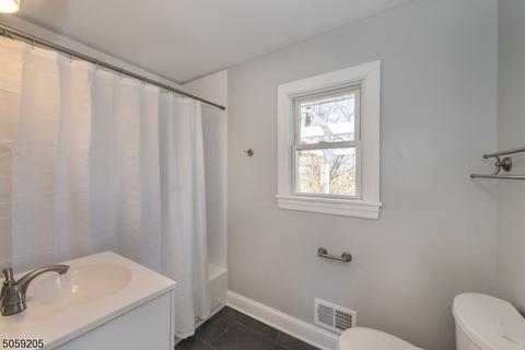 14 6th Ave, Wanaque Boro, NJ 07420 photo 13