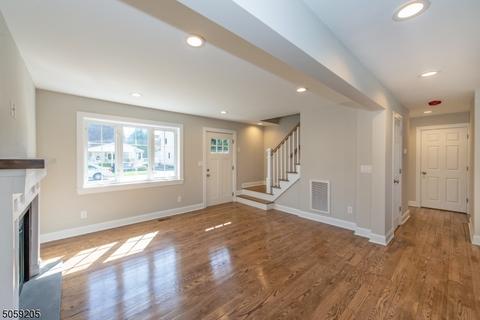 14 6th Ave, Wanaque Boro, NJ 07420 photo 6