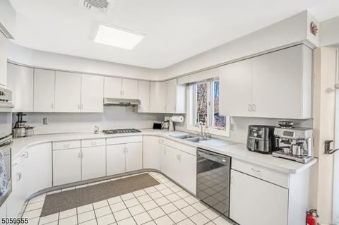 128 Tooker Ave, Springfield, NJ 07081 photo 7