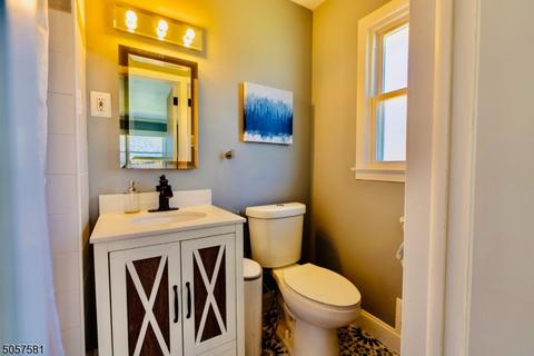 1088 Saddlebrook Rd, Mountainside, NJ 07092 photo 11