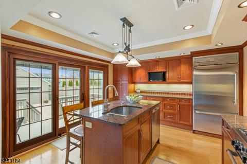 172 Christopher St, Montclair, NJ 07042 photo 11