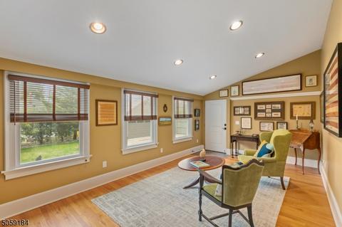 172 Christopher St, Montclair, NJ 07042 photo 8