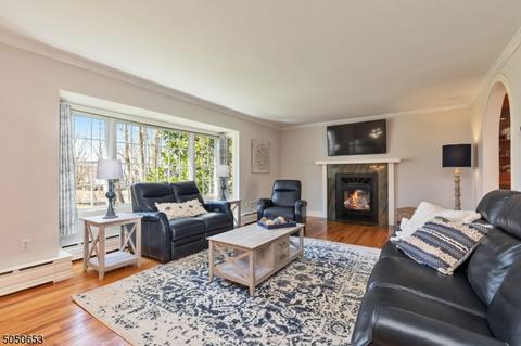 191 Lorraine Dr, Berkeley Heights, NJ 07922 photo 4