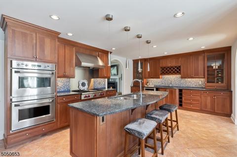 191 Lorraine Dr, Berkeley Heights, NJ 07922 photo 8