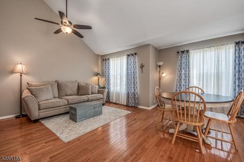 13 Rushmore Ln, Hackettstown, NJ 07840 photo 5