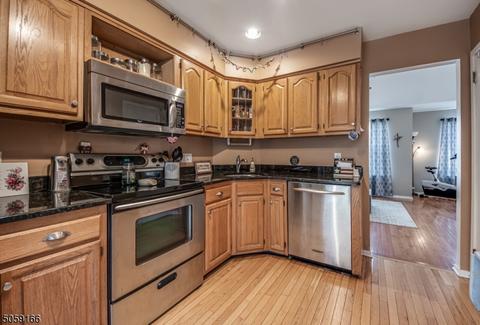 13 Rushmore Ln, Hackettstown, NJ 07840 photo 11