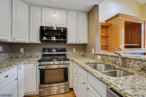 9 Carter Rd, Haskell, NJ 07420 photo 4