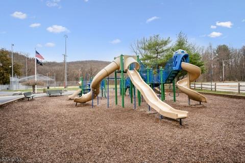 9 Carter Rd, Haskell, NJ 07420 photo 22