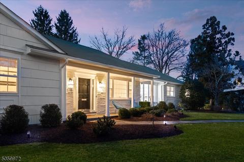 18 Capron Ln, Montclair, NJ 07043 photo 3