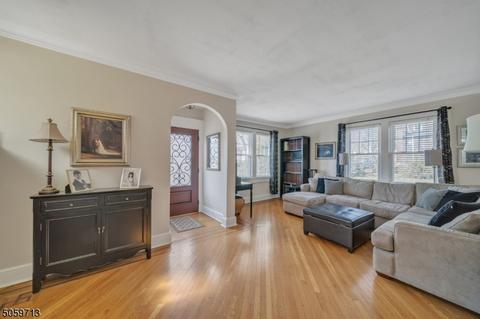 130 Beech St, Nutley, NJ 07110 photo 2