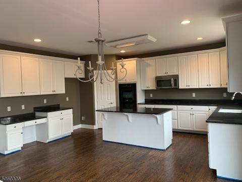 65 Crestview Dr, Clinton, NJ 08809 photo 9