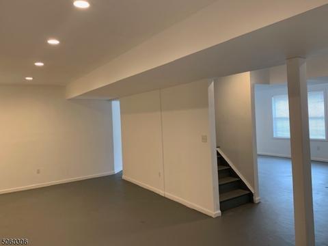 65 Crestview Dr, Clinton, NJ 08809 photo 18