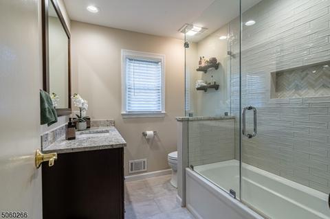 25 Sinclair Dr, Wayne, NJ 07470 photo 17