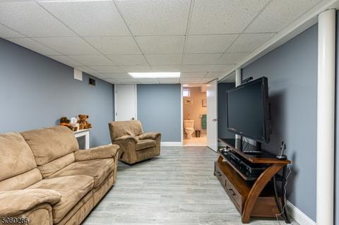 25 Sinclair Dr, Wayne, NJ 07470 photo 23