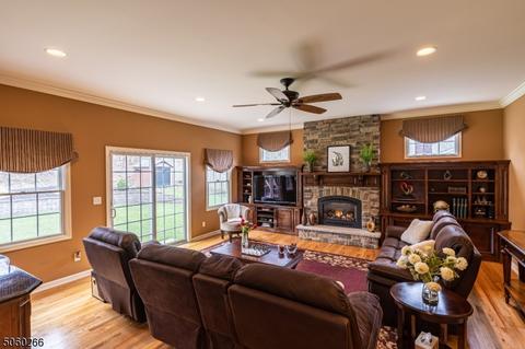 25 Sinclair Dr, Wayne, NJ 07470 photo 10