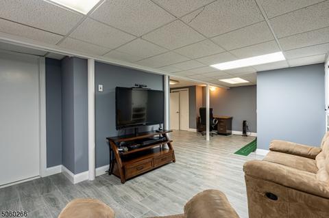 25 Sinclair Dr, Wayne, NJ 07470 photo 24