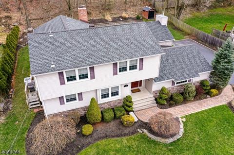 25 Sinclair Dr, Wayne, NJ 07470 photo 1