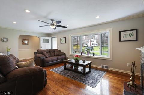1461 Force Dr, Mountainside, NJ 07092 photo 4