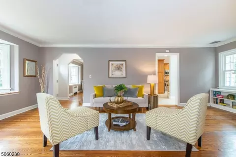 32 Riverview Dr, Montclair, NJ 07043 photo 4