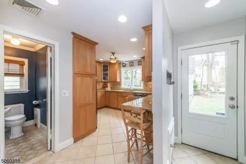 32 Riverview Dr, Montclair, NJ 07043 photo 11
