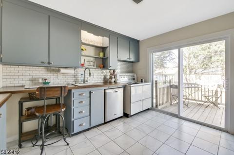 15 David St, Dover, NJ 07801 photo 3