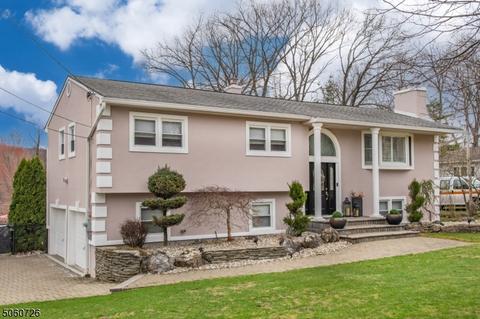 69 Webster Dr, Wayne, NJ 07470 photo 2