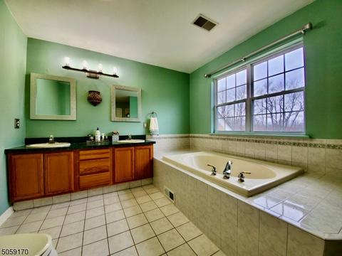 2 Andre Ct, Franklin, NJ 07416 photo 23