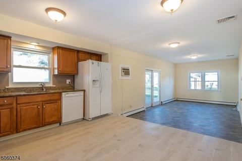 50 Kiwanis Dr, Wayne, NJ 07470 photo 7