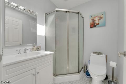 138 Ross Ave, Hackensack, NJ 07601 photo 23