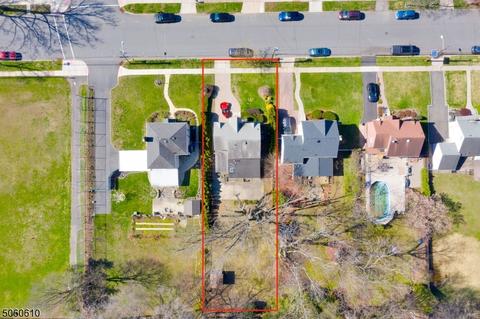 138 Ross Ave, Hackensack, NJ 07601 photo 4