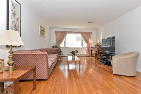 63 Howe Ave, Wayne, NJ 07470 photo 5