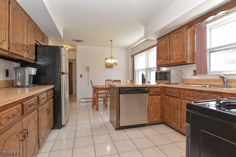 63 Howe Ave, Wayne, NJ 07470 photo 8