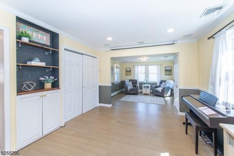 16 Nelson Pl, Nutley, NJ 07110 photo 9