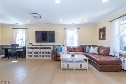 16 Nelson Pl, Nutley, NJ 07110 photo 6