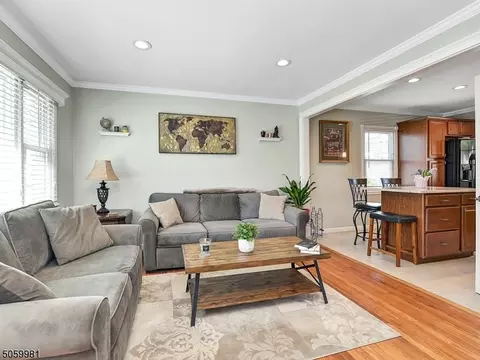 66 Lakeside Ave, Wanaque Boro, NJ 07420 photo 2