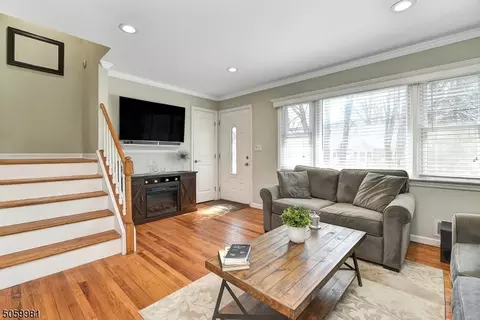 66 Lakeside Ave, Wanaque Boro, NJ 07420 photo 3