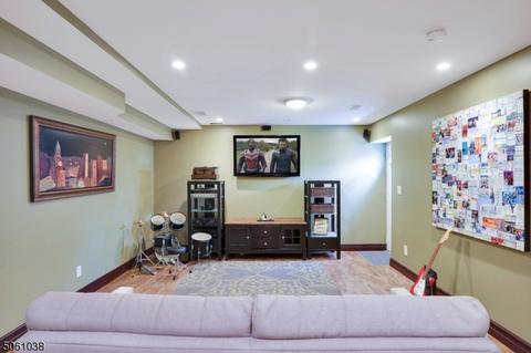 22 Glenview Rd, Nutley, NJ 07110 photo 19
