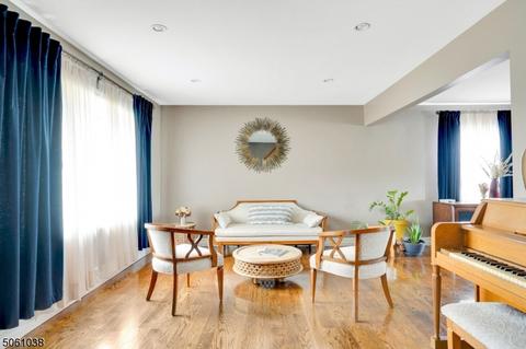 22 Glenview Rd, Nutley, NJ 07110 photo 3