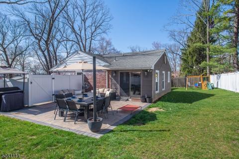 155 Mohawk Trl, Wayne, NJ 07470 photo 3