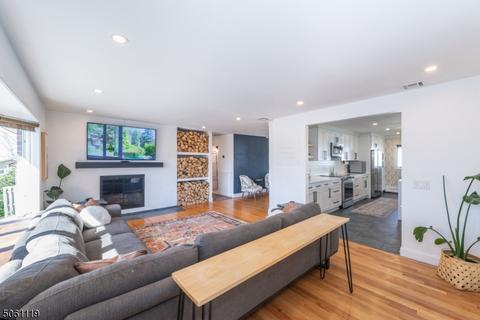 155 Mohawk Trl, Wayne, NJ 07470 photo 7