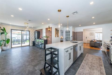 155 Mohawk Trl, Wayne, NJ 07470 photo 15